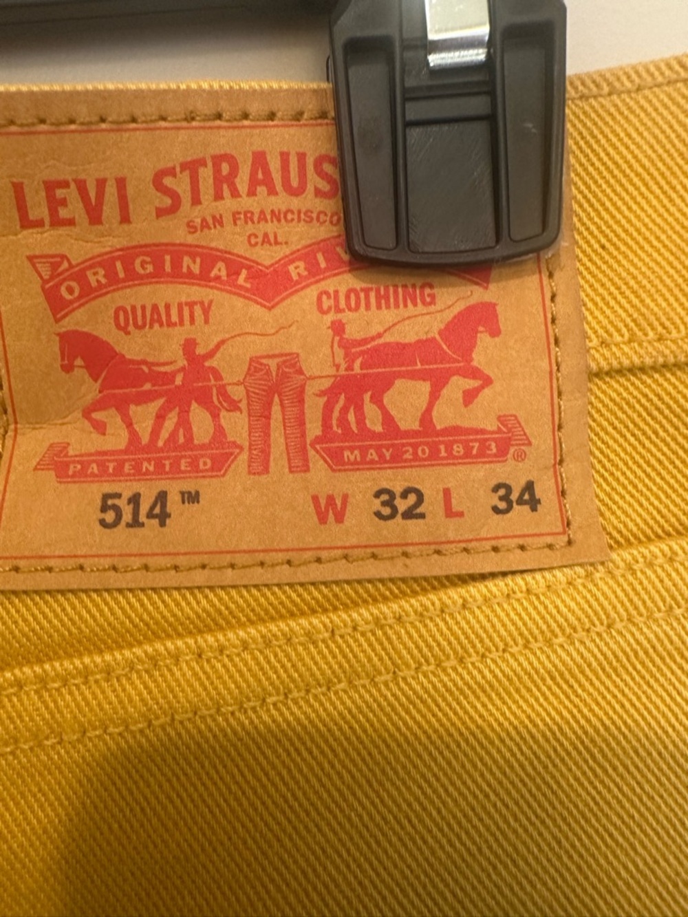 Authentic Levi's 514 Straight Jeans in Mustard Yellow
